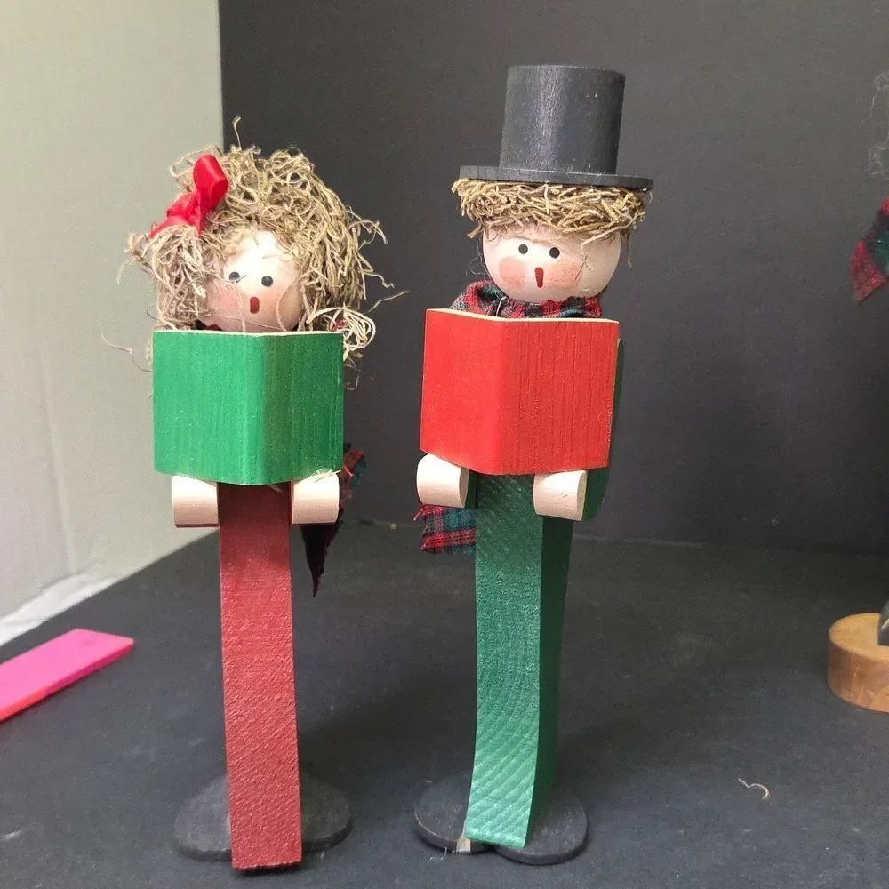 VINTAGE Wooden Dickens style‎ Christmas Carolers with Lamp post - Handmade
